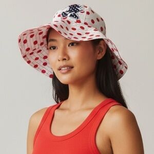 Disney Parks Reversible Minnie Mouse  PolkaDot Foldable wide brim Floppy Sun Hat